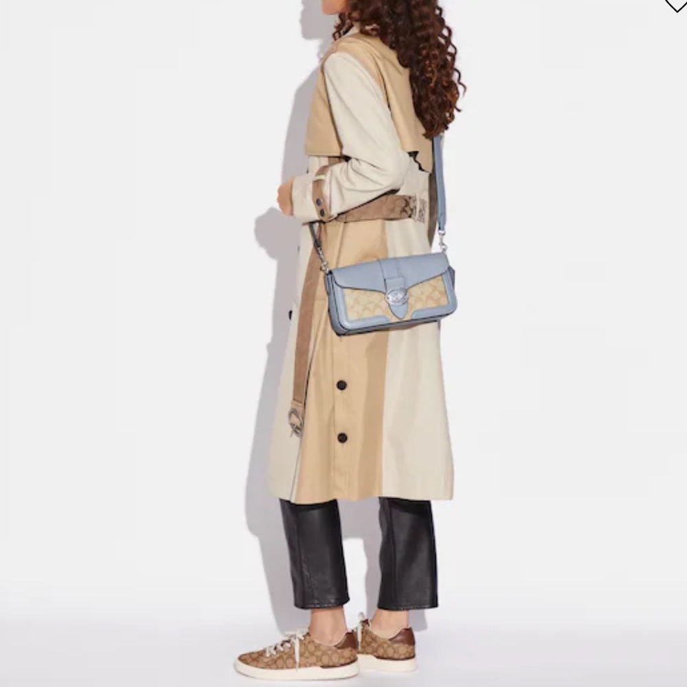 COACH New Authentic Coach C4067 Signature Canvas Georgie Shoulder Bag Crossbody - Picture 2 of 16